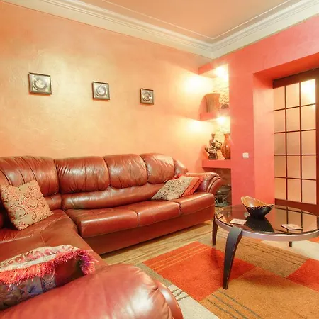 Apartment In City Center