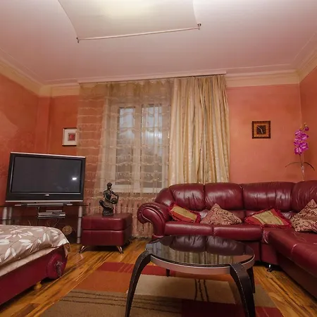 Apartment In City Center *