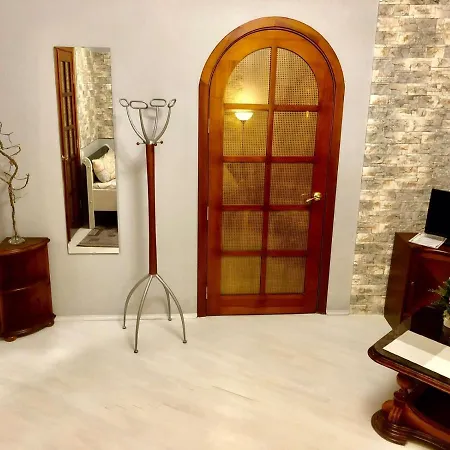 Apartment In City Center *